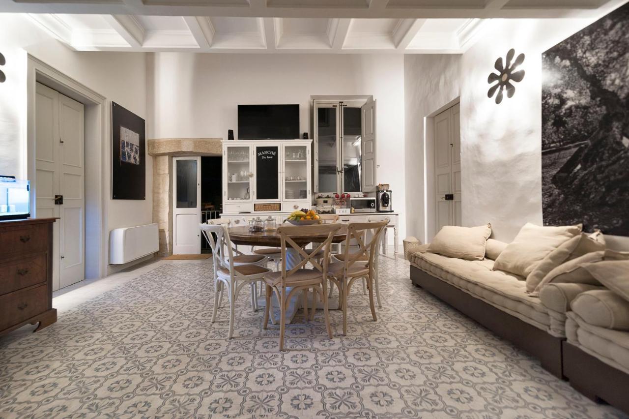 Palazzo Mandurino Luxury Relais Bed & Breakfast Zollino Exterior photo
