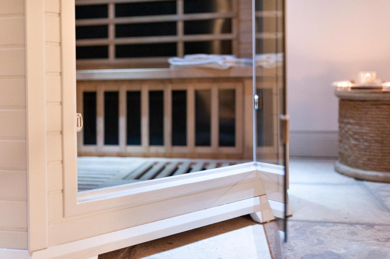 Palazzo Mandurino Luxury Relais Bed & Breakfast Zollino Exterior photo