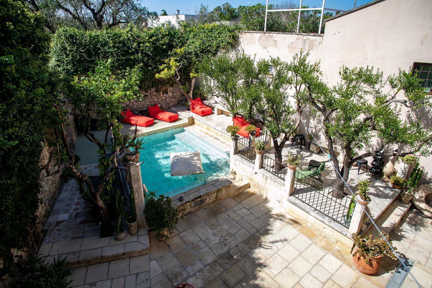 Palazzo Mandurino Luxury Relais Bed & Breakfast Zollino Exterior photo